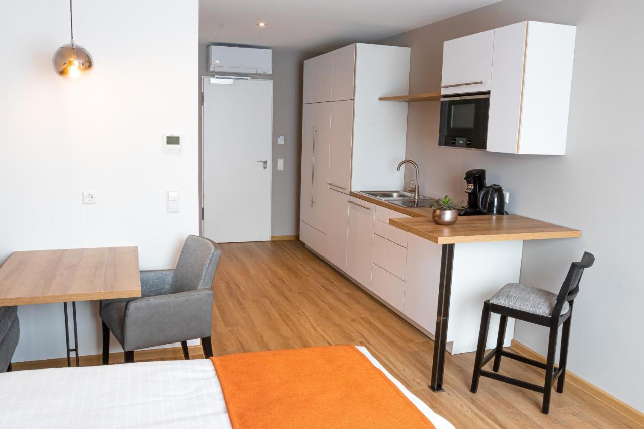 Bodenseezeit Apartmenthotel Garni リンダウ エクステリア 写真