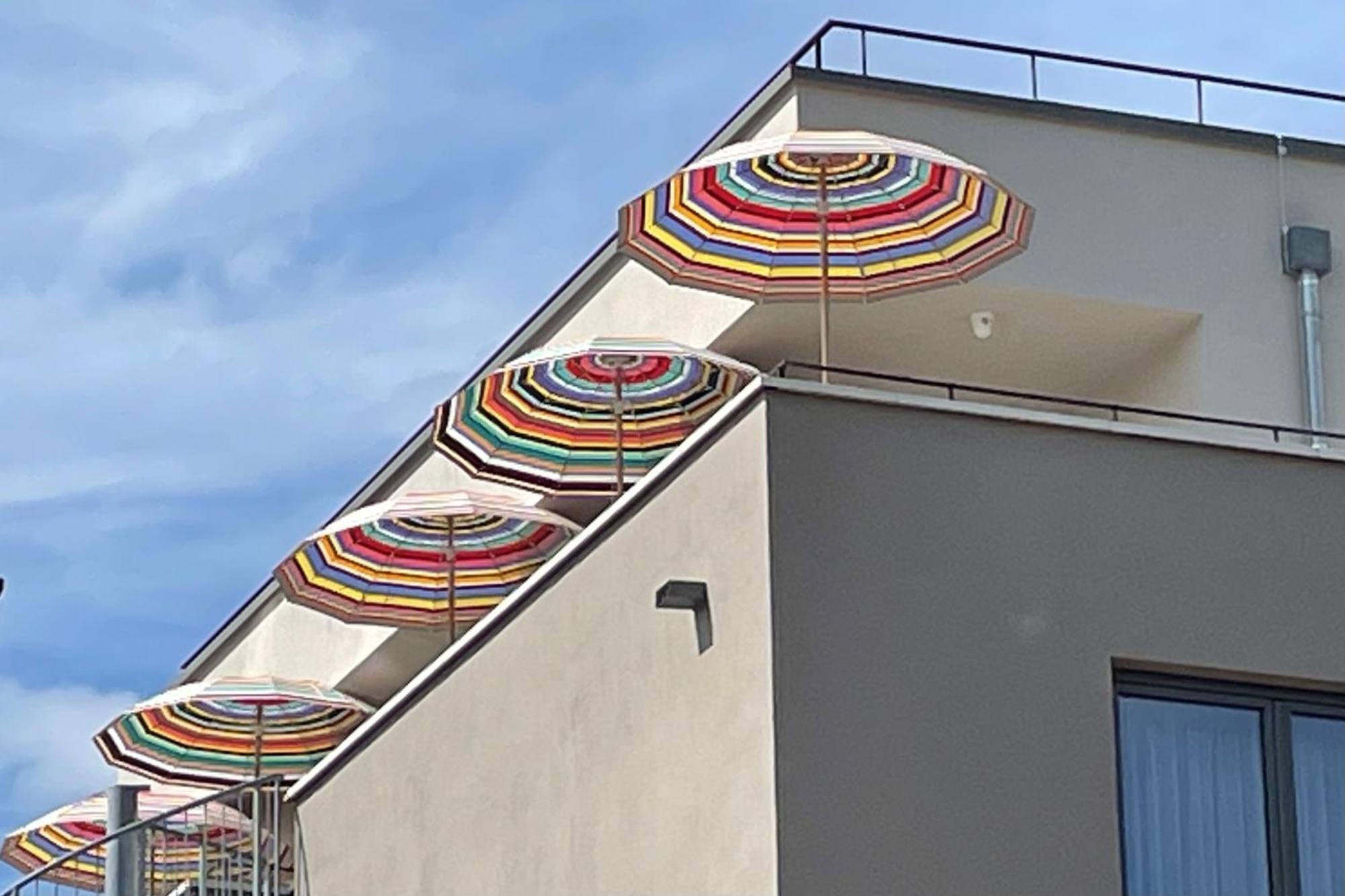 Bodenseezeit Apartmenthotel Garni リンダウ エクステリア 写真