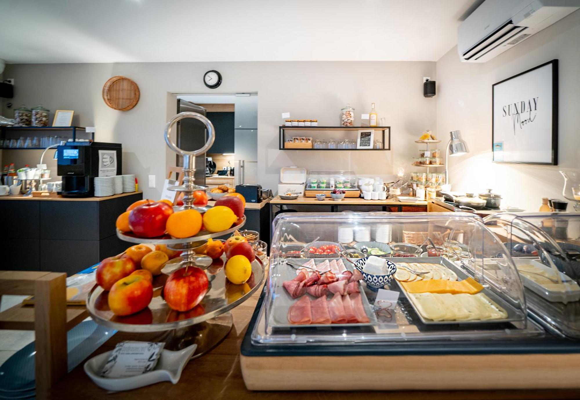 Bodenseezeit Apartmenthotel Garni リンダウ エクステリア 写真